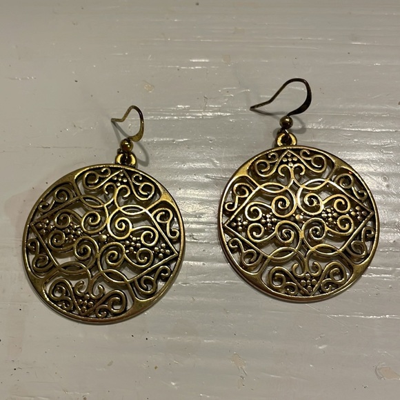 2” round solid brass filigree dangle drop earrings on wires - Picture 8 of 12